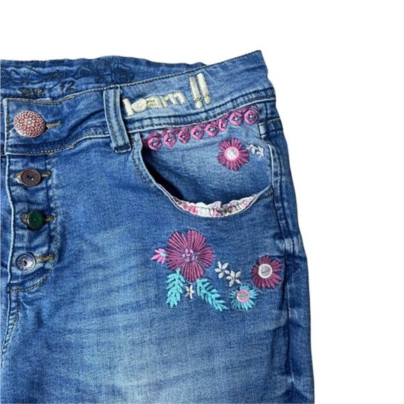 DESIGUAL Women's High Rise Washed Blue Denim Jeans Embroidered Flowers Size 32 - Picture 5 of 10